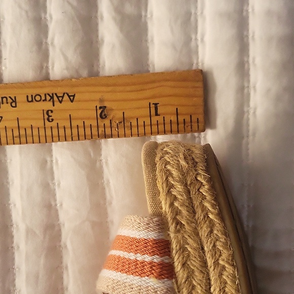 Kenneth Cole Reaction Slip on wedge heel Sandal Size 8 New With Box - Picture 9 of 9